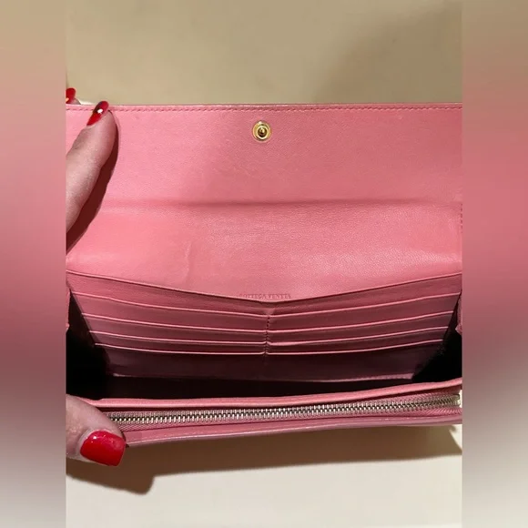 Bottega Veneta Light Pink Intreccio Long Wallet W/unbranded chain